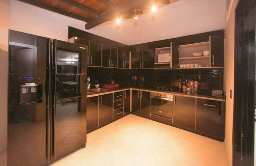 El Poblado House | Poblado10Br 6min2 parkllera pool jacuzzi EventsOK