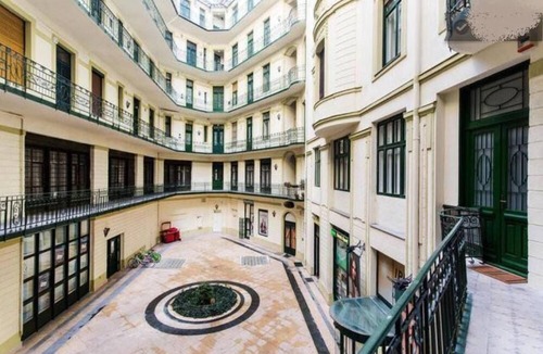 Inner City Budapest Apartment | Premium location in downtown Budapest