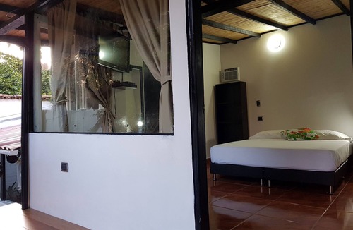 Las Lomas I Hotel | Premium Real