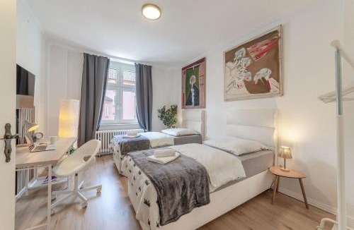Frohnhausen Apartment | Prime Art Gallery Apartment Zentrale Lage Essen