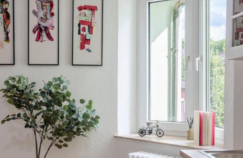 Frohnhausen Apartment | Prime Art Gallery Apartment Zentrale Lage Essen