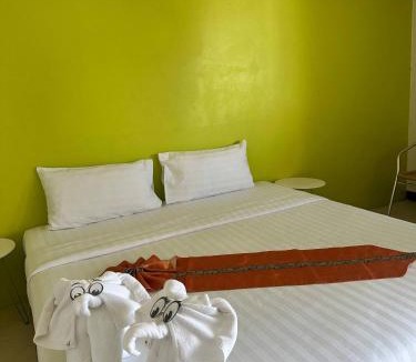 Thanon Phaya Thai House | Private Apartment in city center and near BTS