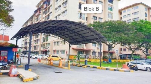 Puchong Apartment | Puchong Permata Homestay 3BR