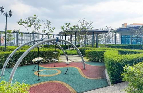 Bukit Jelutong Apartment | Radia Bukit Jelutong 2 Queen Beds & Netflix