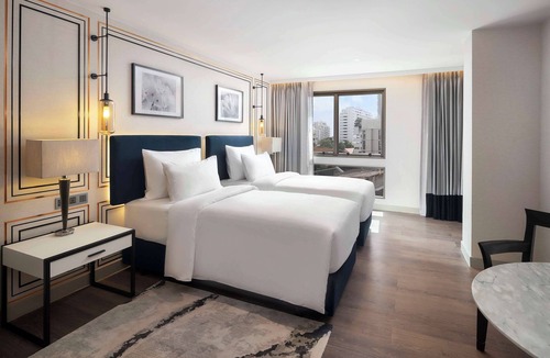 Ploenchit Hotel | Radisson Hotel Chateau de Bangkok
