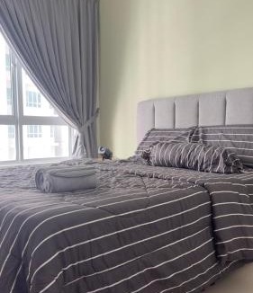 Salak South Apartment | Razak City Sunset HHhomestay 2R 2B Netflix Utube