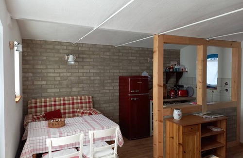 Laasow Apartment | Rental-Traditional-Private Bathroom-Garden view-Klinkerhaus Schweinestall