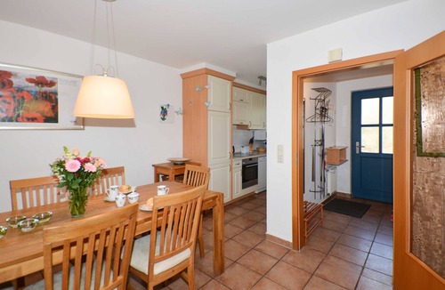Puddemin Cottage | RMH Malve 3 - Reetdachhaus Malve 3 in the Feriendorf Puddeminer Wiek