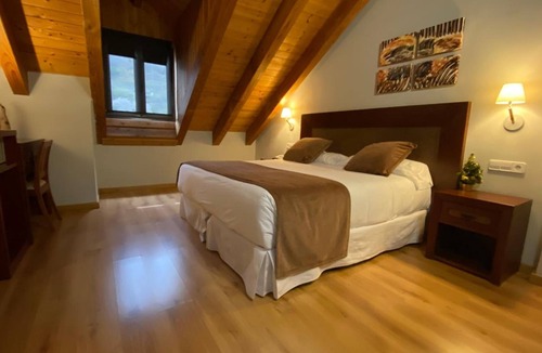 Espot Hotel | Roca Blanca