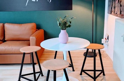 Kaßberg Apartment | Rooftop Art Apartment, E-Roller,Ausblick,WLAN,TV, Netflix