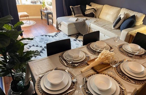 el Camp d'en Grassot i Gracia Nova Apartment | Sagrada Familia 4BD for Families