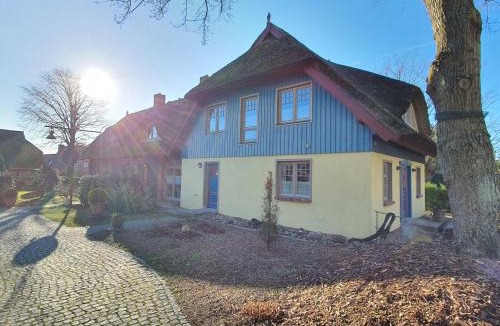 Born auf dem Darss House | "Schiffszimmermannshaus" by Ferienhaus Strandgut