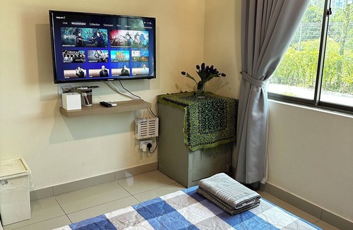 Cyberjaya House | Self Check in Homestay Room 5, Y5 Netflix Parking Coway
