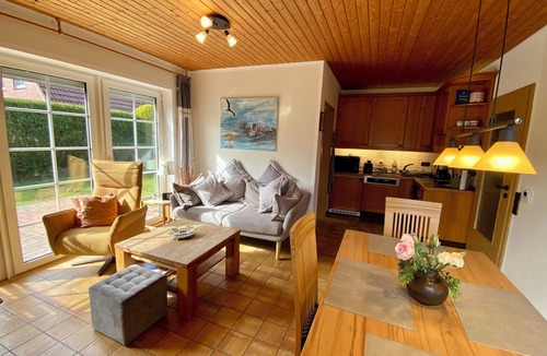 Greetsiel Apartment | single-storey quiet apartment with garden in a central location of Greetsiel