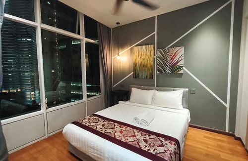 Kuala Lumpur City Centre Apartment | Sky suites klcc by chia stay