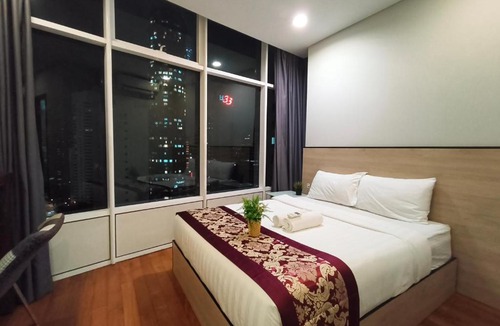 Kuala Lumpur City Centre Apartment | Sky suites klcc by chia stay