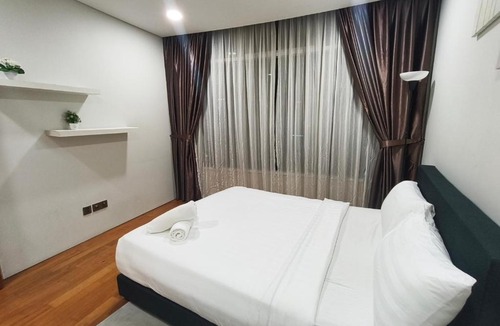 Kuala Lumpur City Centre Apartment | Sky suites klcc by chia stay