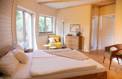 Wustrow House | Solveig - Kugelhaus am See