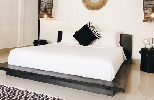 Central Seminyak House | Spacious 2BR Villa with Private Pool & Fast Wifi