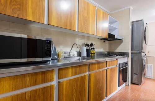 Astorga Apartment | Spacious 5bd 4ba apt. with AC and gym in Poblado near Park Lleras and Provenza!