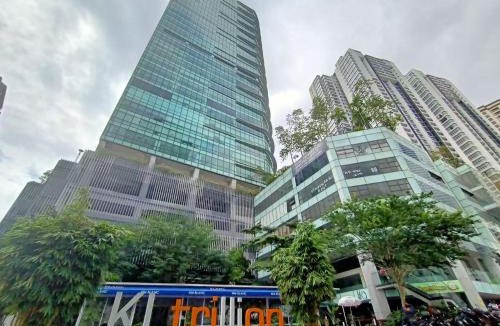 Kampung Datuk Keramat Apartment | Spacious Family Apt 3-Min Walk to KLCC MRT RO Water Baby Crib Home Cinema Projector