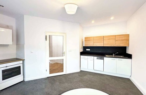 Grossbeeren Apartment | Spacious South-Berlin Apartment with parking