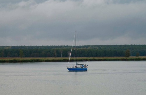 Warthe Apartment | Spacious vacation apartment with terrace and boat in Warthe on the Achterwasser
