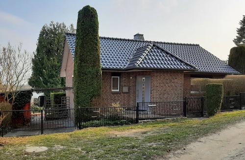 Blankensee House | Spacious vacation home right on the lake with terrace, fireplace and own rowing boat