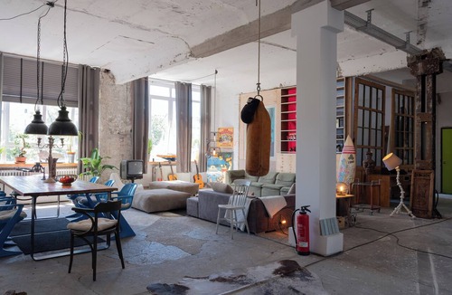 Kreuzberg Apartment | STORAGE LOFT APARTMENT URBAN