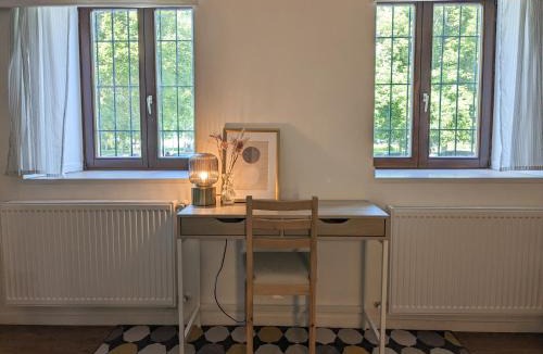 Nepszinhaz negyed Apartment | Stylish 2-Bedroom Apartment in Central Budapest