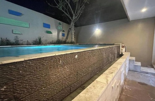 By Pass Ngurah Rai House | Taman Giri House 3 Bedrooms Nusa Dua
