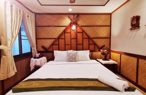 Wachira Phayaban House | TAVEE Guesthouse