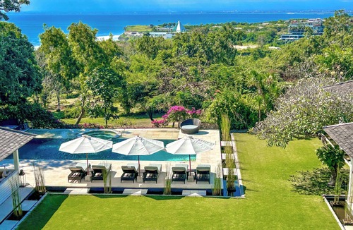 Pecatu Villa | The Backyard Bingin - Cliff Top 10 bedroom Private Villa by Bingin Beach