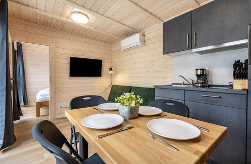 Lichterfeld-Schacksdorf Apartment | Tiny House ‘Ditmar’ with direct lake view, terrace, sauna and direct access to the lake