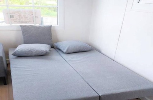 Priort Apartment | Tiny house paradise, 30sqm, 2 sleeping galleries, small kitchen, max. 3 people