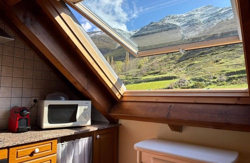 Pla de l'Ermita Apartment | Triplex Erta 8 mit Dachgeschoss und ausgezeichneter Aussicht Vall de Boí by Interhome