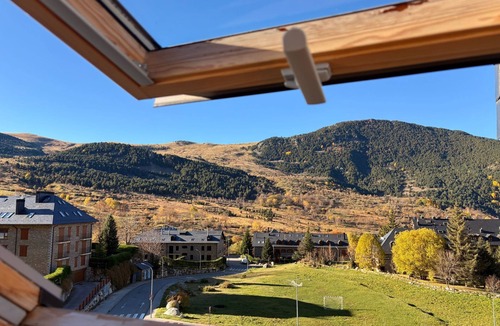 Pla de l'Ermita Apartment | Triplex Erta 8 mit Dachgeschoss und ausgezeichneter Aussicht Vall de Boí by Interhome
