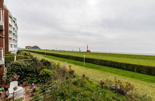Innenhafen Apartment | Vacation apartment/apartment for 4 guests with 78m² in Wilhelmshaven (20470)