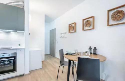 Corvin negyed Apartment | VH302 Apartment