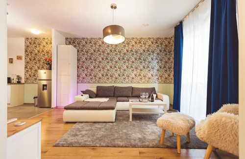 Belso-Ferencvaros Apartment | Victoria's Danube view Residence 2BR 2BA