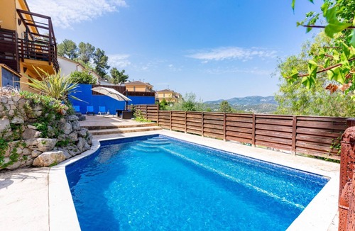 Olivella Villa | Villa Charma - Three Bedroom Villa, Sleeps 9