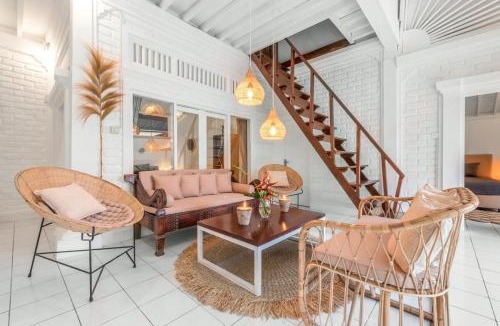Nakula Villa | Villa London - Private 4 BDR Villa in Seminyak, Pool & Garden in prime Location