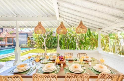 Nakula Villa | Villa London - Private 4 BDR Villa in Seminyak, Pool & Garden in prime Location