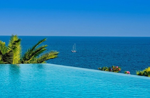 Vilanova I la Geltru Villa | Villas Brisa del Mar. Front line/Spectacular sea views by Weekly Villas