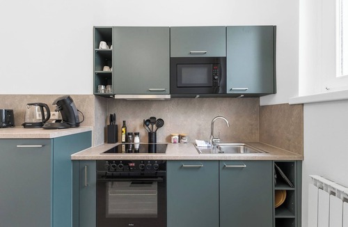 Baumschulenweg Apartment | VYLD Vault Berlin | near Spree, Spacious & Quiet
