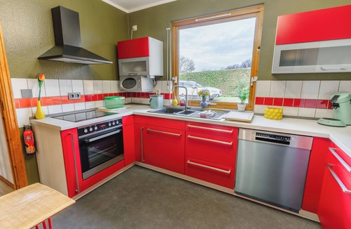 Plaue House | Wendseeblick vacation home – relaxation on 2300 m² directly on Lake Wendsee