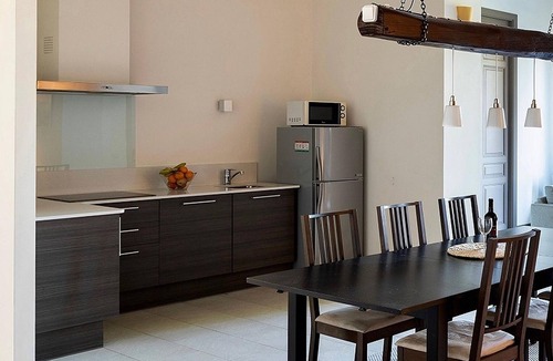 La Torre de Claramunt Apartment | Winery apartment for two with private terrace