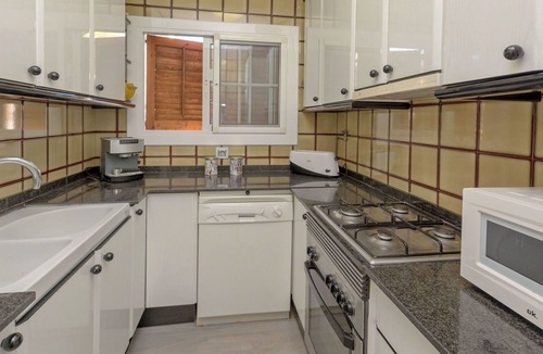 El Vendrell House | Wonderful private villa for 7 people with WIFI, A/C, private pool, TV, patio and parking
