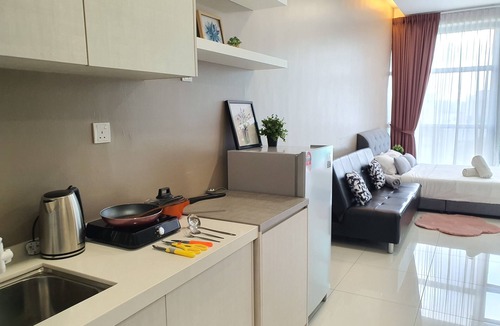 Kampung Pandan Dalam Apartment | Wonderful Studio KL City Gleneagles Rooftop Pool