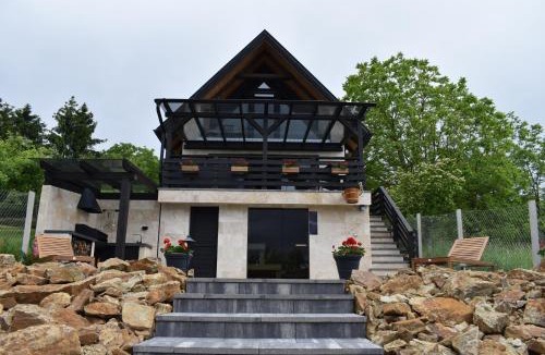 Nagymaros Villa | Woodpecker